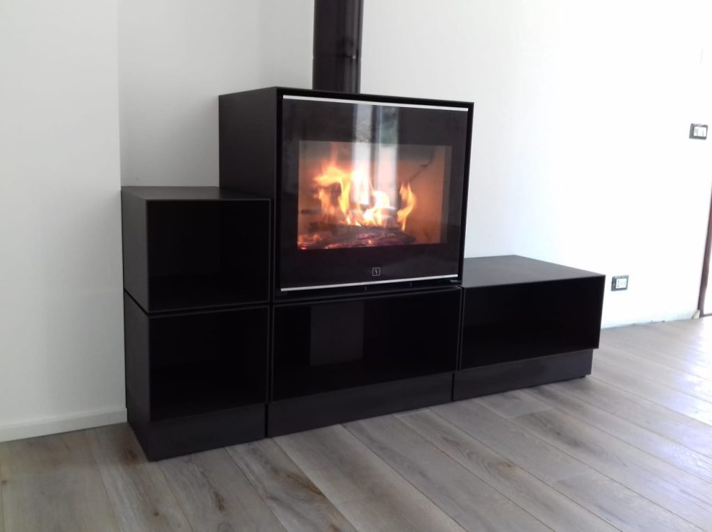 Caminetto a legno Sportorno, Savona